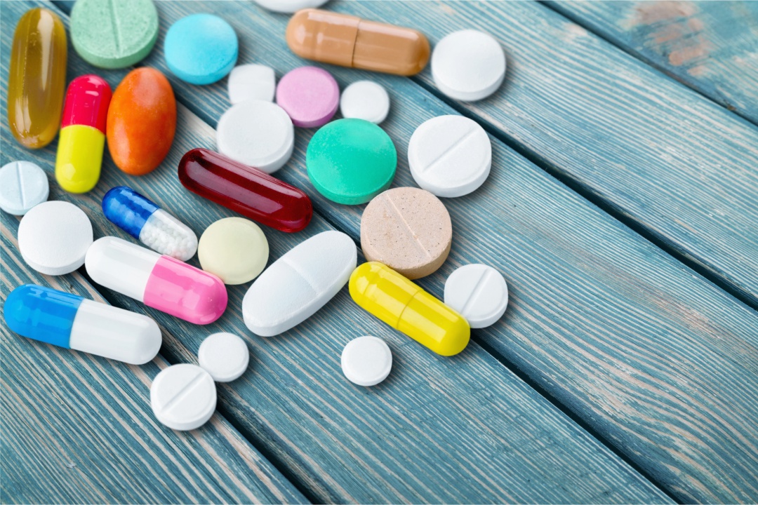 Antibiotika patří téměř 100 let k nejzásadnějším léčivům. Aby mohla fungovat spolehlivě i u dalších generací, užívejme je již od dětského věku správně a účelně, upozorňují lékárníci - obrázek 01